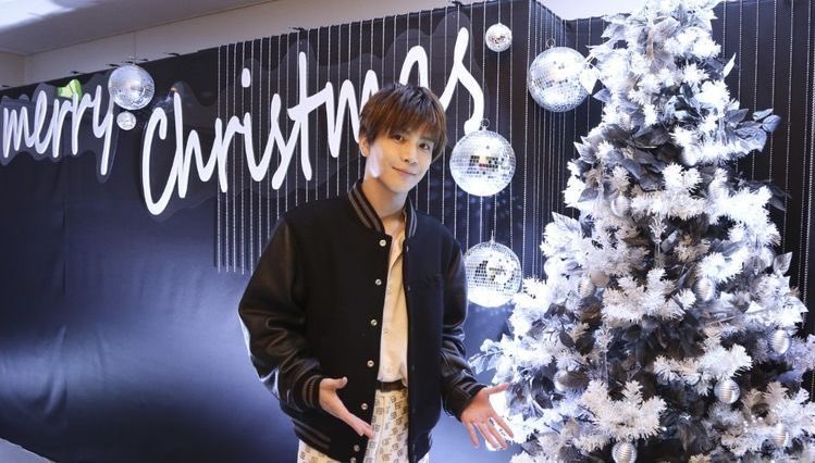 IwataExJSB's tweet photo. Happy New Year for everyone around the world ❤️‍🔥🥳

 I love y’all 🥰 https://t.co/t8JC2TVi7L
