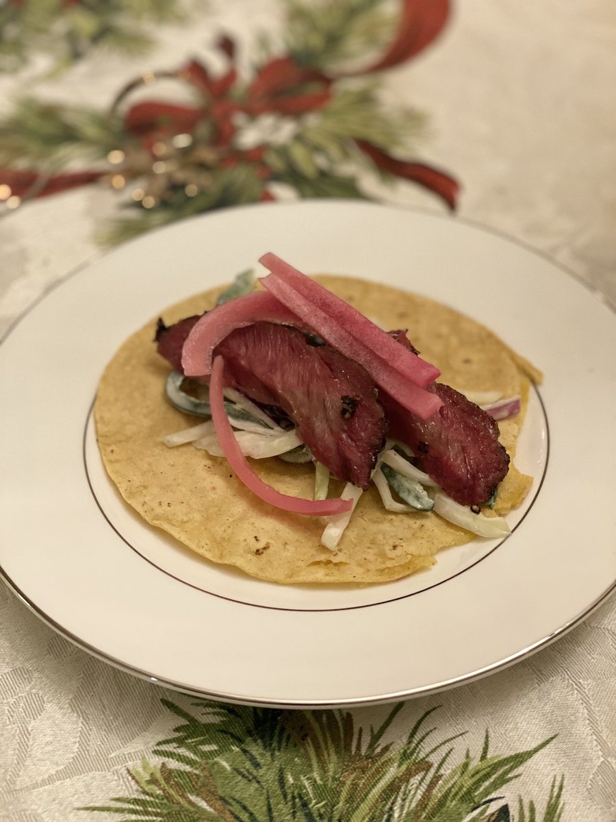 the_money_pit's tweet photo. Wagyu beef cheek, cooked brisket style. Served in a taco with avocado, pickled onions, poblano and cabbage slaw, accompanied with a lime margarita. https://t.co/S8OcmaOUeW