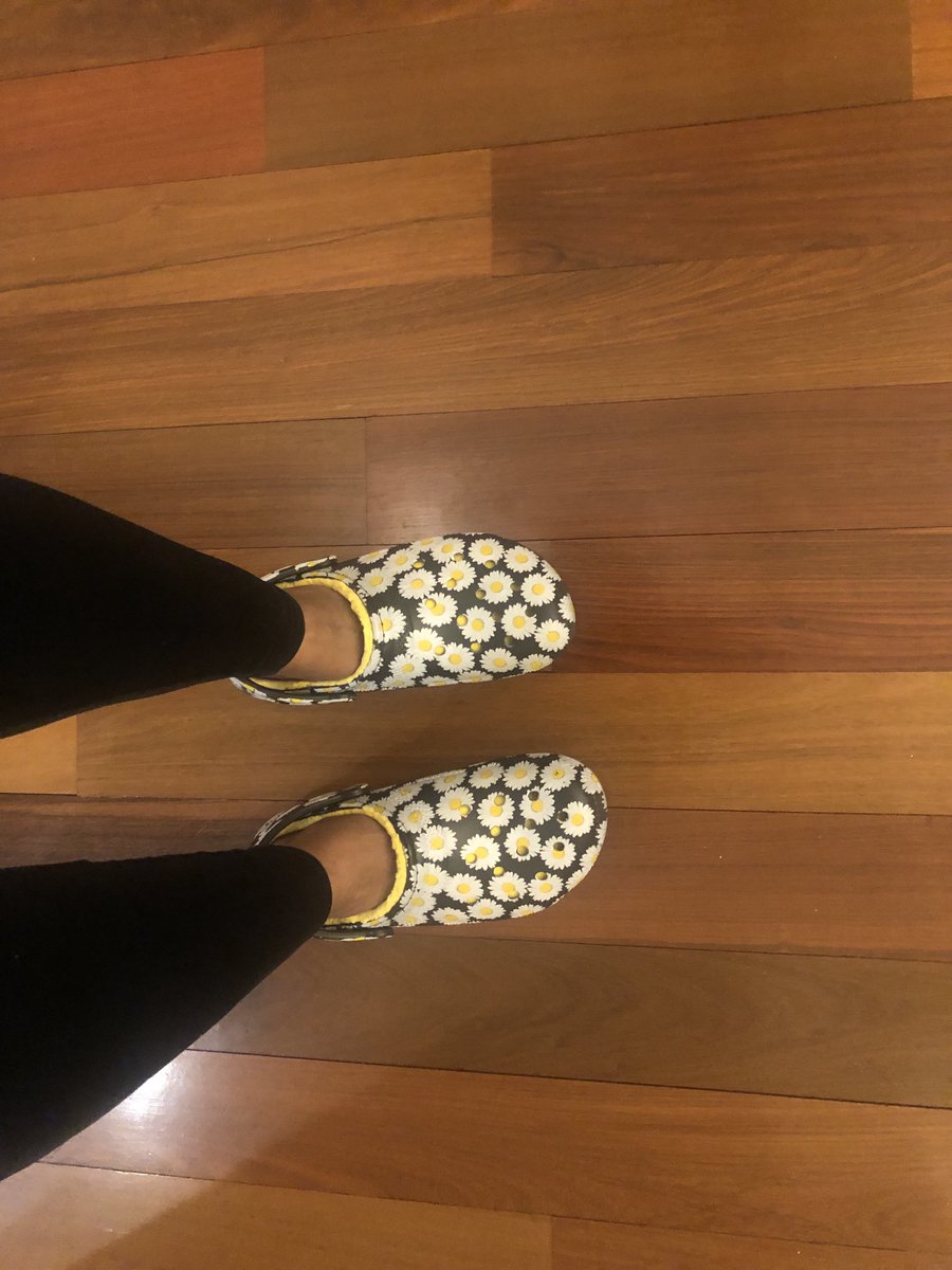 DPBell's tweet photo. Best thing about #ClubHome for #NYE I changed from heels to โฆ@Crocsโฉ in 0.45 seconds. #Winning https://t.co/skQ2Gs4Kdp