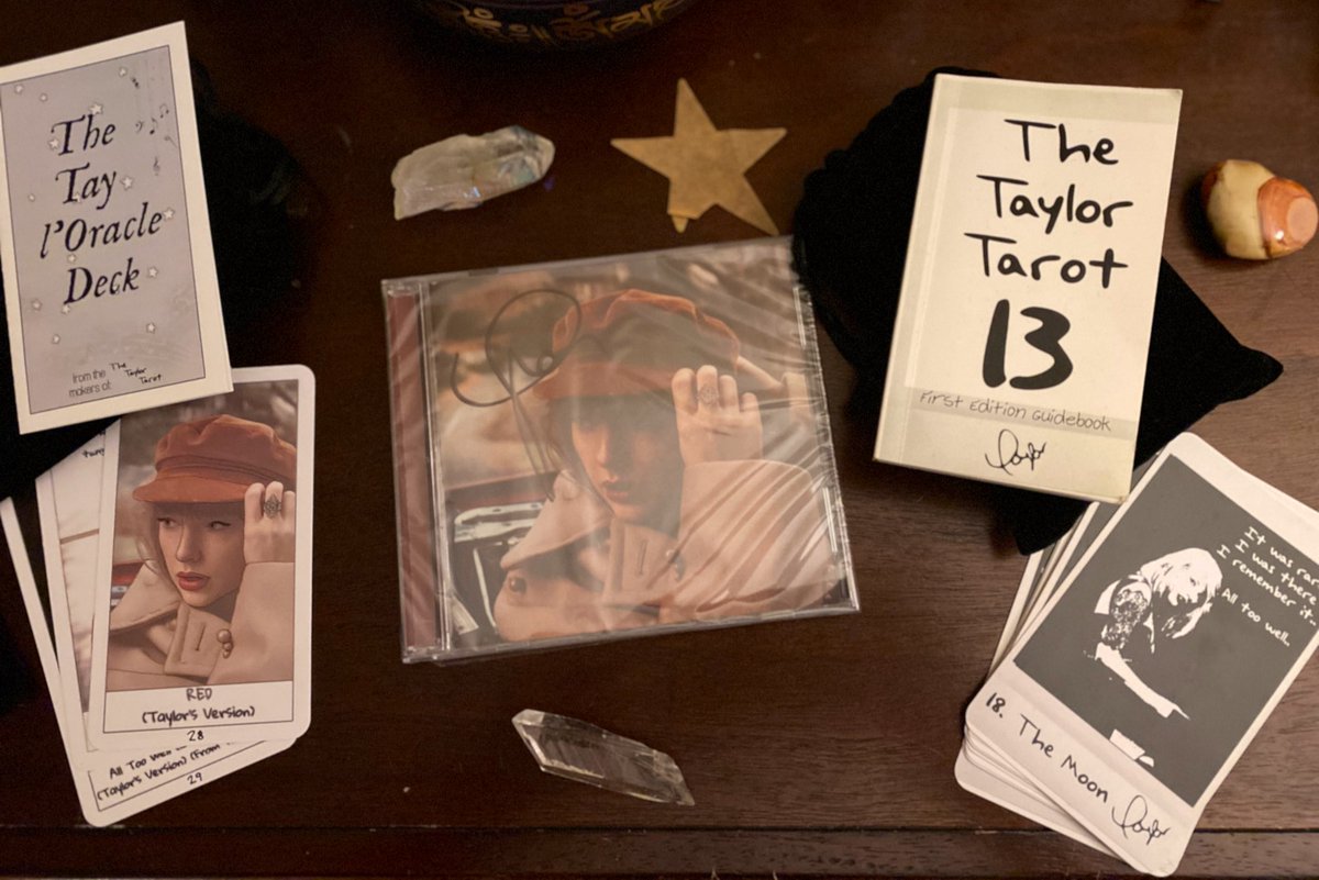 thetaylortarot's tweet photo. I’ve made 💯 sales so I’m hosting a GIVEAWAY 🚨
You could win:

🥇 The Taylor Tarot and Tayl’Oracle Decks, Death Card pin, signed RED (Taylor’s Version)

🥈 The Tayl’Oracle deck, Death card pin

🥉 the Death Card Pin

Entry rules in thread 🧵 https://t.co/MKDZQBUBeO