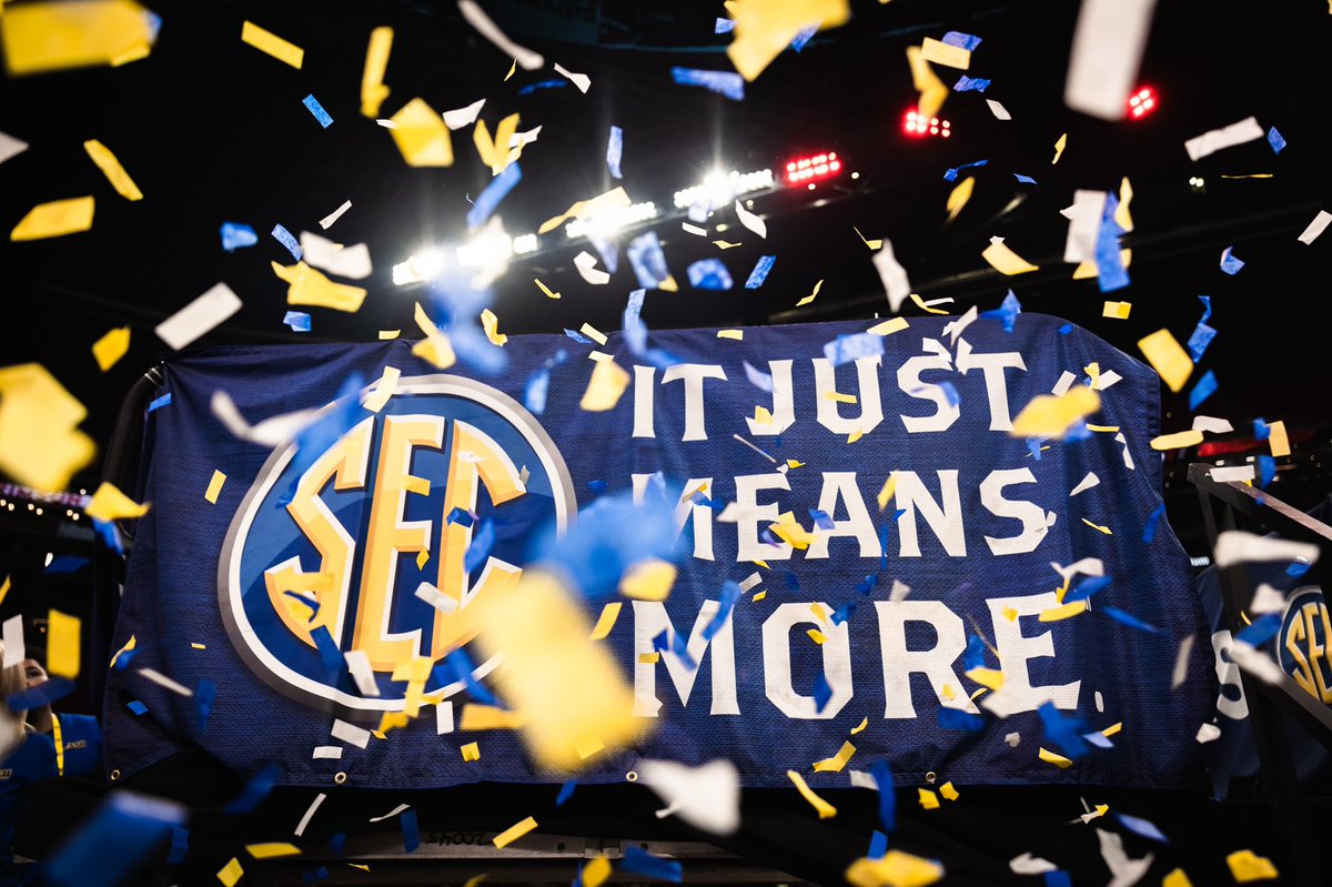SEC's tweet photo. checked the forecast in Indy…

100% 𝐜𝐡𝐚𝐧𝐜𝐞 𝗼𝐟 𝐜𝗼𝐧𝐟𝐞𝐭𝐭𝐢 😎

#ItJustMeansMore x #NationalChampionship https://t.co/LsdDacMIHW