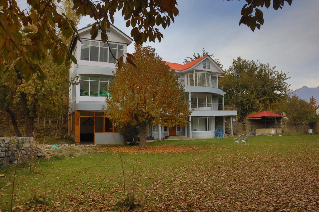 HotelReego's tweet photo. Three shades of Hotel Reego.
#Skardu #hotelreego #GilgitBaltistan  #Tourism #mountain https://t.co/0YyFBEYNHd