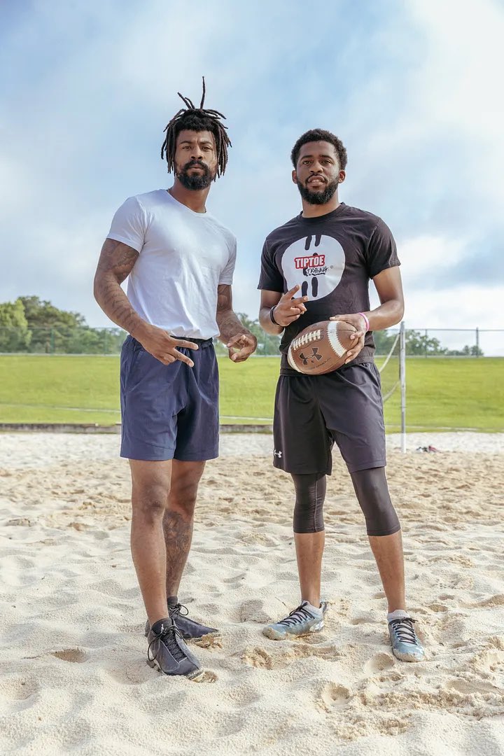 1tiptoedomo's tweet photo. Thank you 2021 🐾🔒 I was blessed to train the best athletes from the Southside of Atlanta #TipToeTraining @BrandenStrozier @d1_booker @JGuncut1 Cam Sutton https://t.co/XgcLlbMTNV