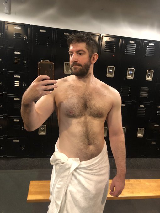 Let&rsquo;s kiss in the sauna when the ball drops https://t.co/oRhCtFnrck