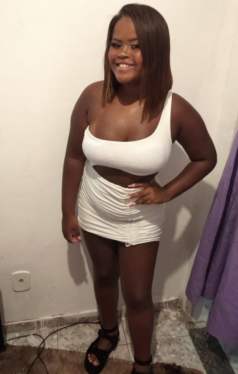 Juhsilw's tweet photo. Feliz ano novo 🥰 https://t.co/6C5doWUgiB