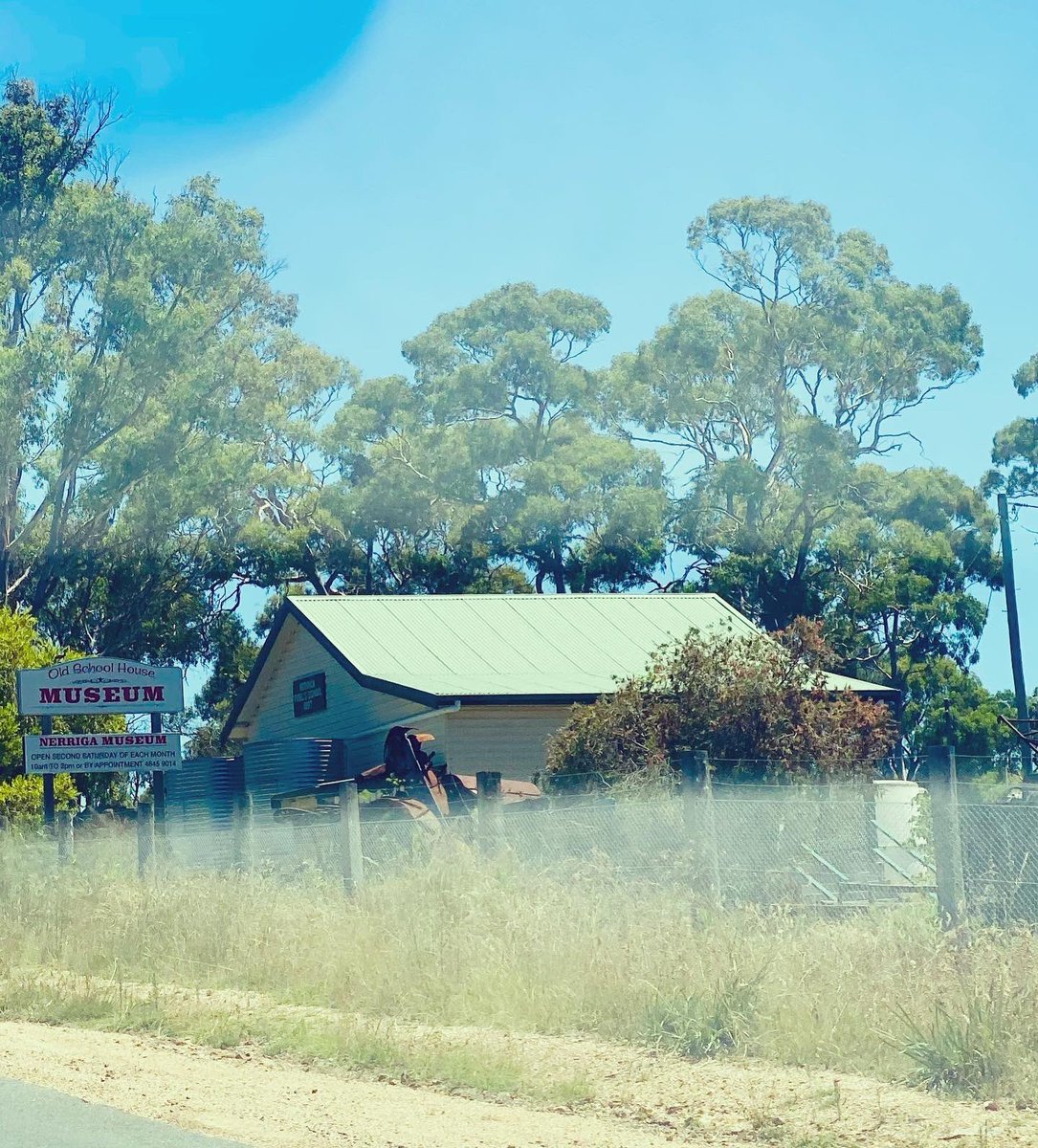 NicholeOverall's tweet image. Nerriga’s not a big place but as is often the case in rural areas, the local is more than just a pub - it’s the social hub of its community. 
Sarah &amp;amp; Phil are the hard-working owners. If you haven’t been, do recommend, or it’s always great for a re-visit.

Here’s cheers to 2022!