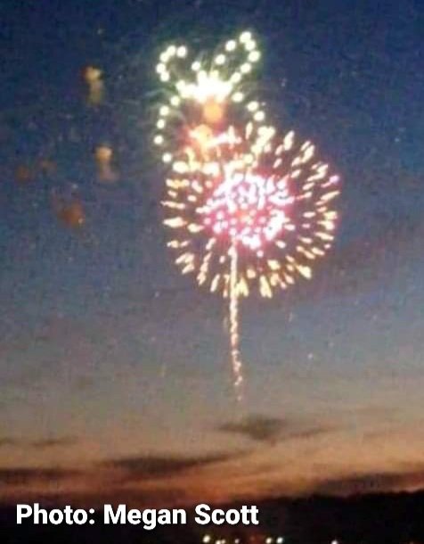 BunyaRR's tweet photo. #HappyNewYear #NewYear
#RabbitRamblings #Bunya 
#bunnies #rabbits
#bunnymeme #rabbitmeme
#BunniesOfTwitter #RabbitsOfTwitter
#BunniesOfInstagram #RabbitsOfInstagram
#BunniesOfFacebook #RabbitsOfFacebook https://t.co/aJs9VTfERw