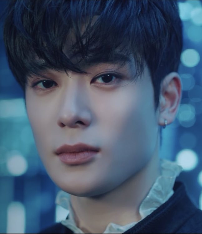 ً (@jjhlooks) on Twitter photo 