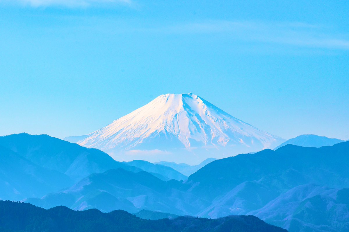 megumun_drms's tweet photo. 明けましたね。 https://t.co/yLnz46kb8g