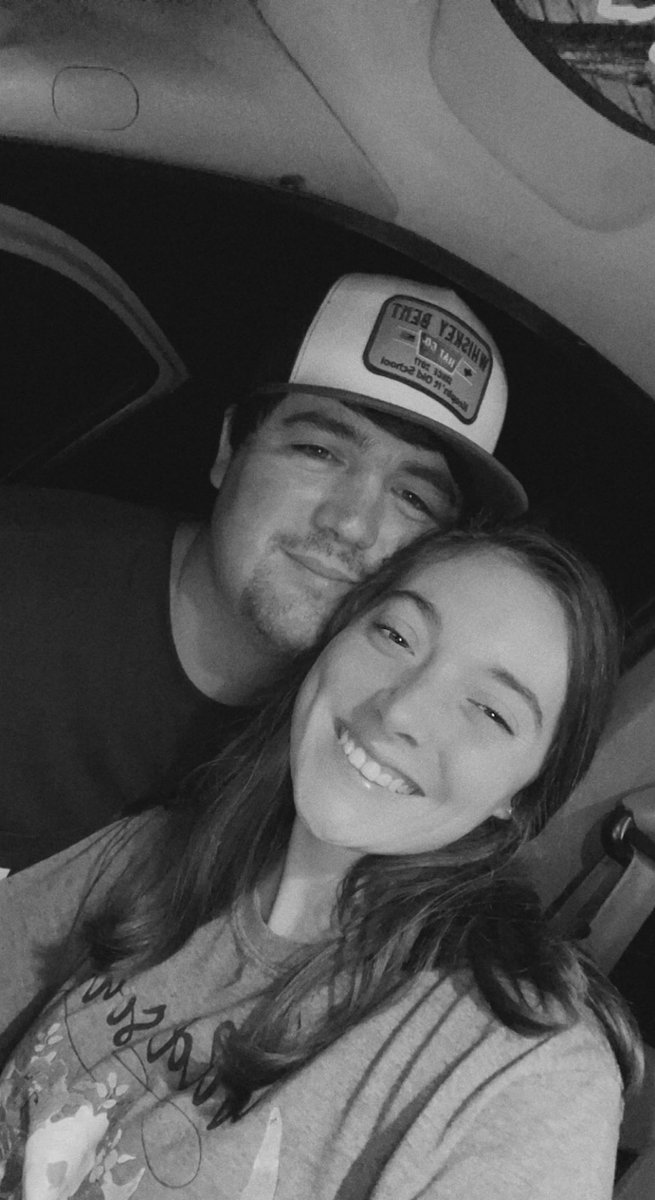 ShelbyShows's tweet photo. Bringing in another new year with my man🤩 https://t.co/d2YZ3j8gWJ
