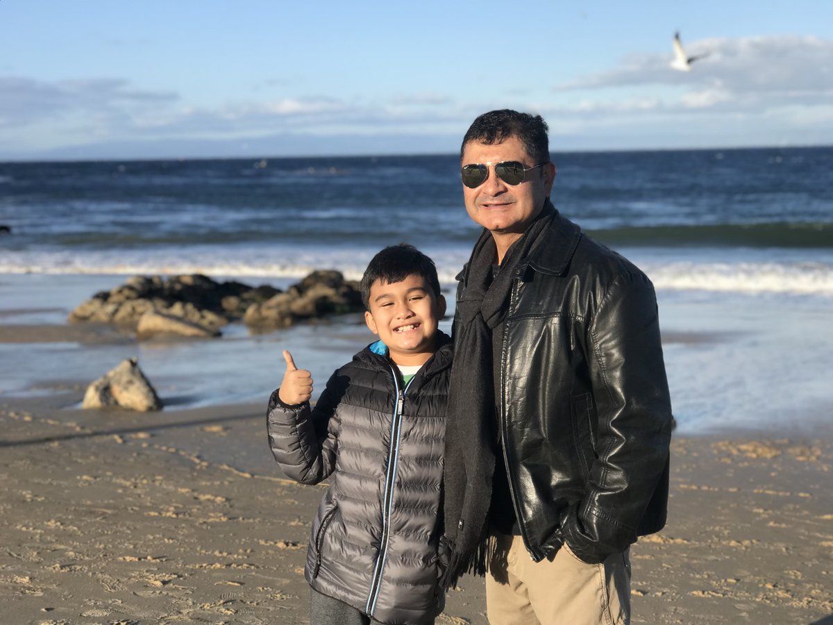 Bernardmend's tweet photo. Happy New Year Folks! New Year Resolution #1 - More Beach Time with family!! #HAPPYNEWYEAR2022  #monterey https://t.co/DIiVq9CsJT
