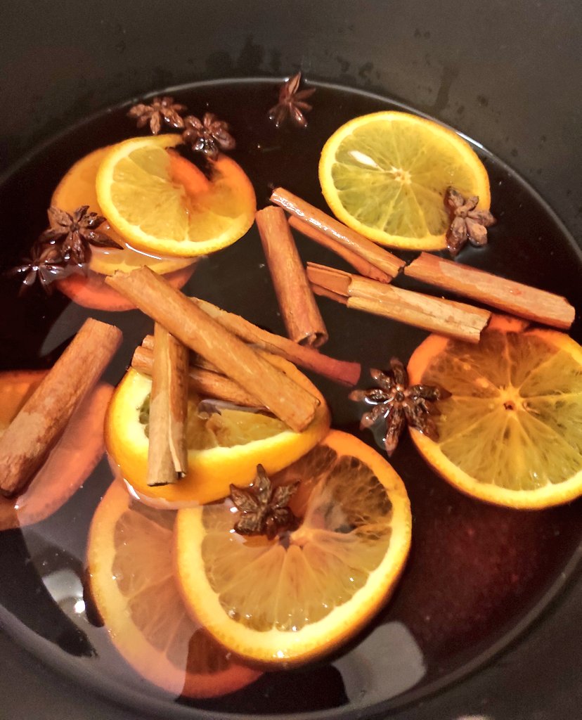 Learned how to make a Chacuterie board and mulled wine on the last day of 2021