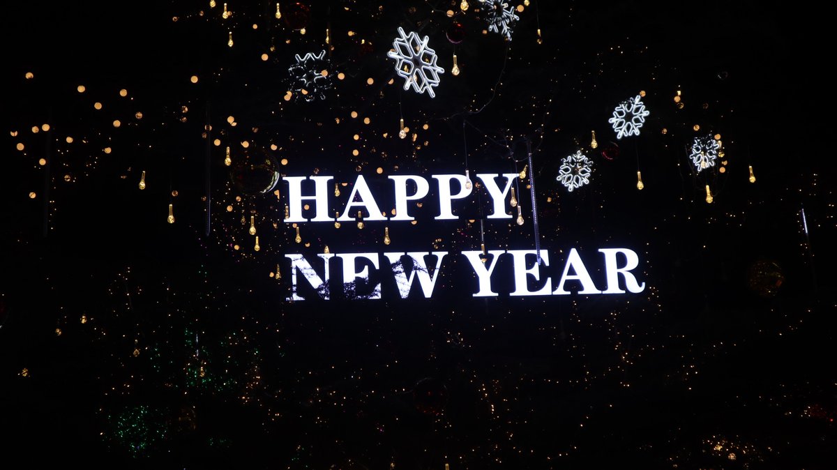 GoodLittleRobot's tweet image. Wishing you a wonderful year ahead! Happy New Year!

#2022year #happynewyear