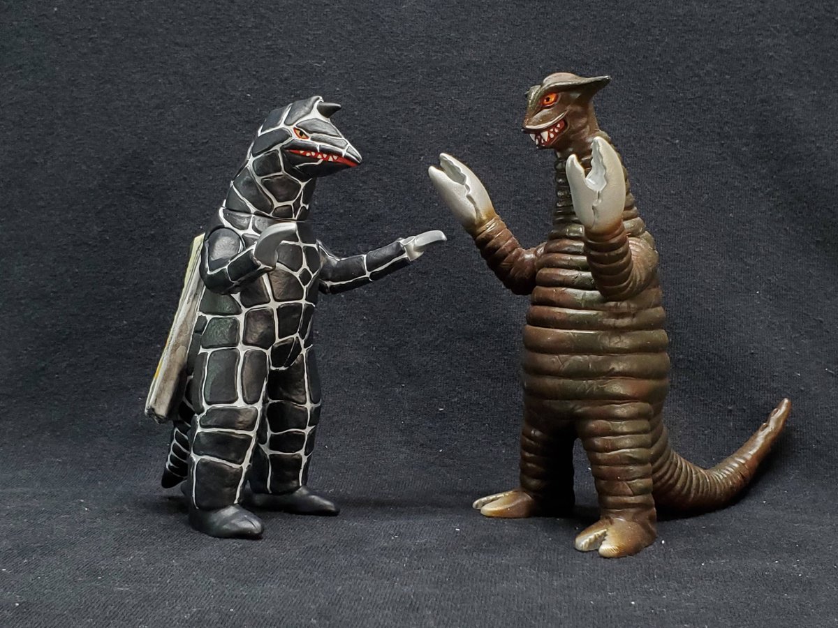 物凄いスピードで近づいている！」 彗星怪獣 ドラコ 2016年、依頼を