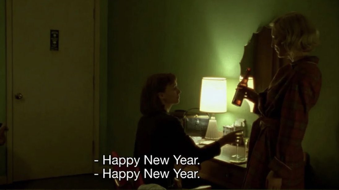 mstowe_'s tweet photo. happy new year 🥂 https://t.co/yyMqYzo701