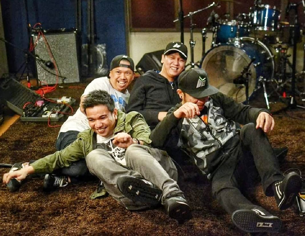 Happy New Year sa lahat! 😊
#2022