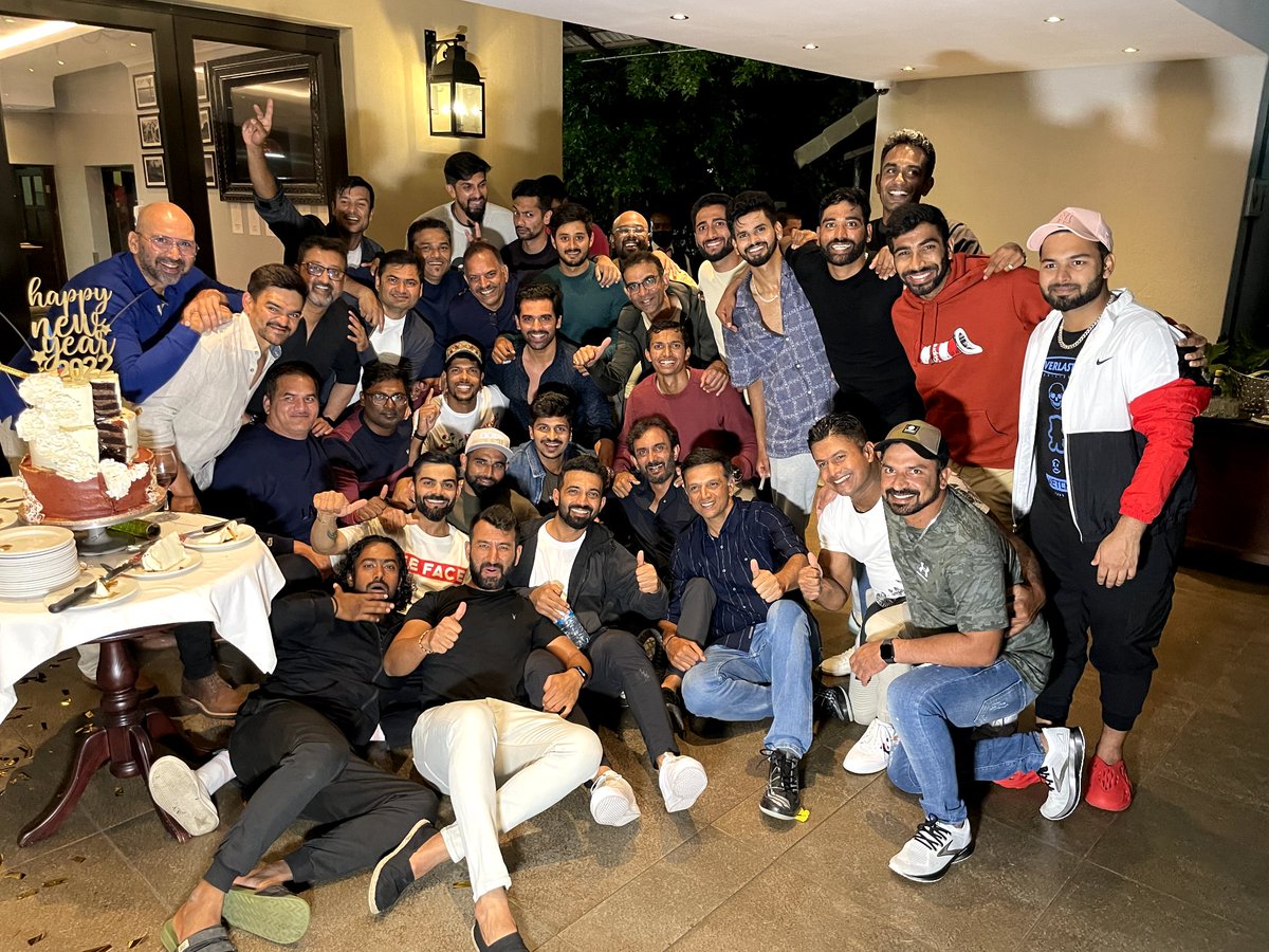 We hope everyone is blessed with joy and happiness this new year. We send you our love and positivity. ❤️