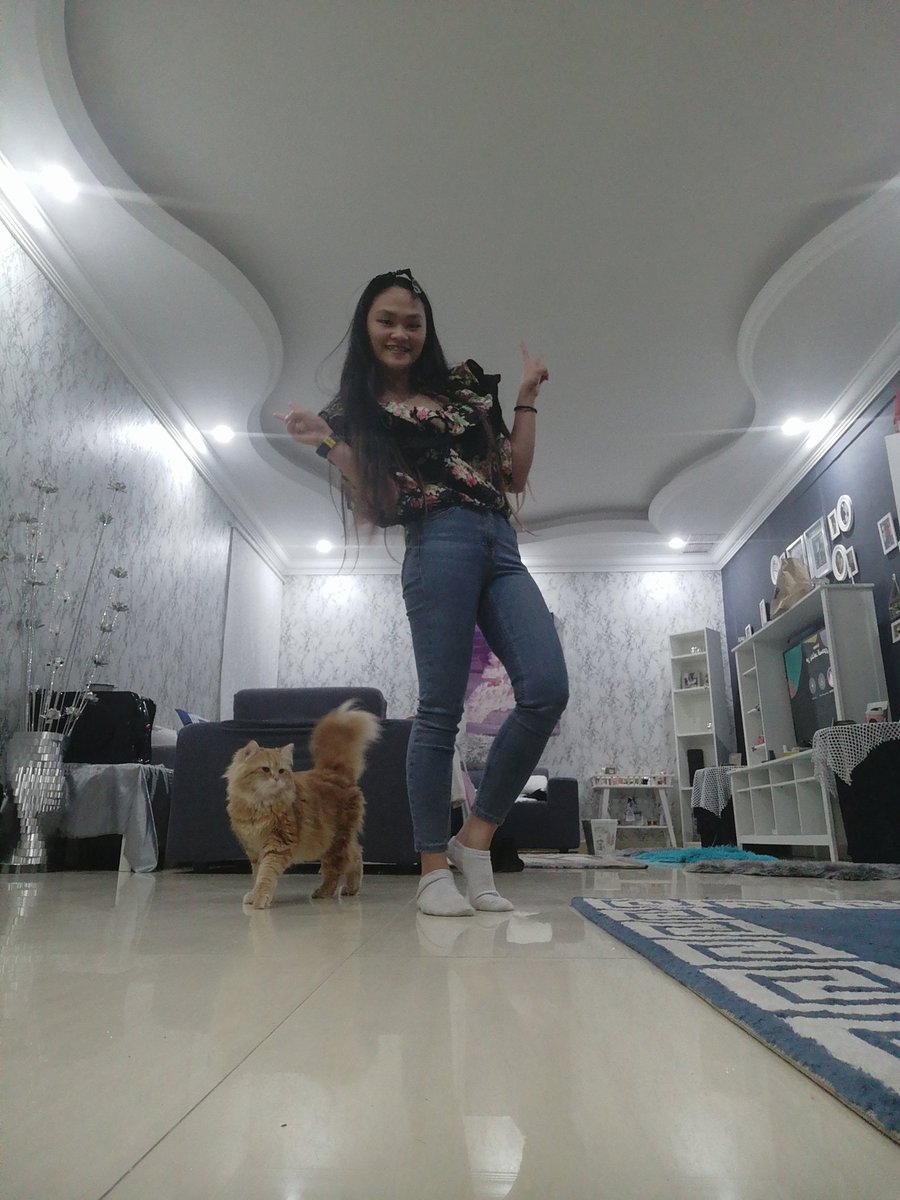 LynMiguel8's tweet photo. Happy new year from my Garfield baby to yours 🥰❤😍😘 https://t.co/1aQPMgMaio