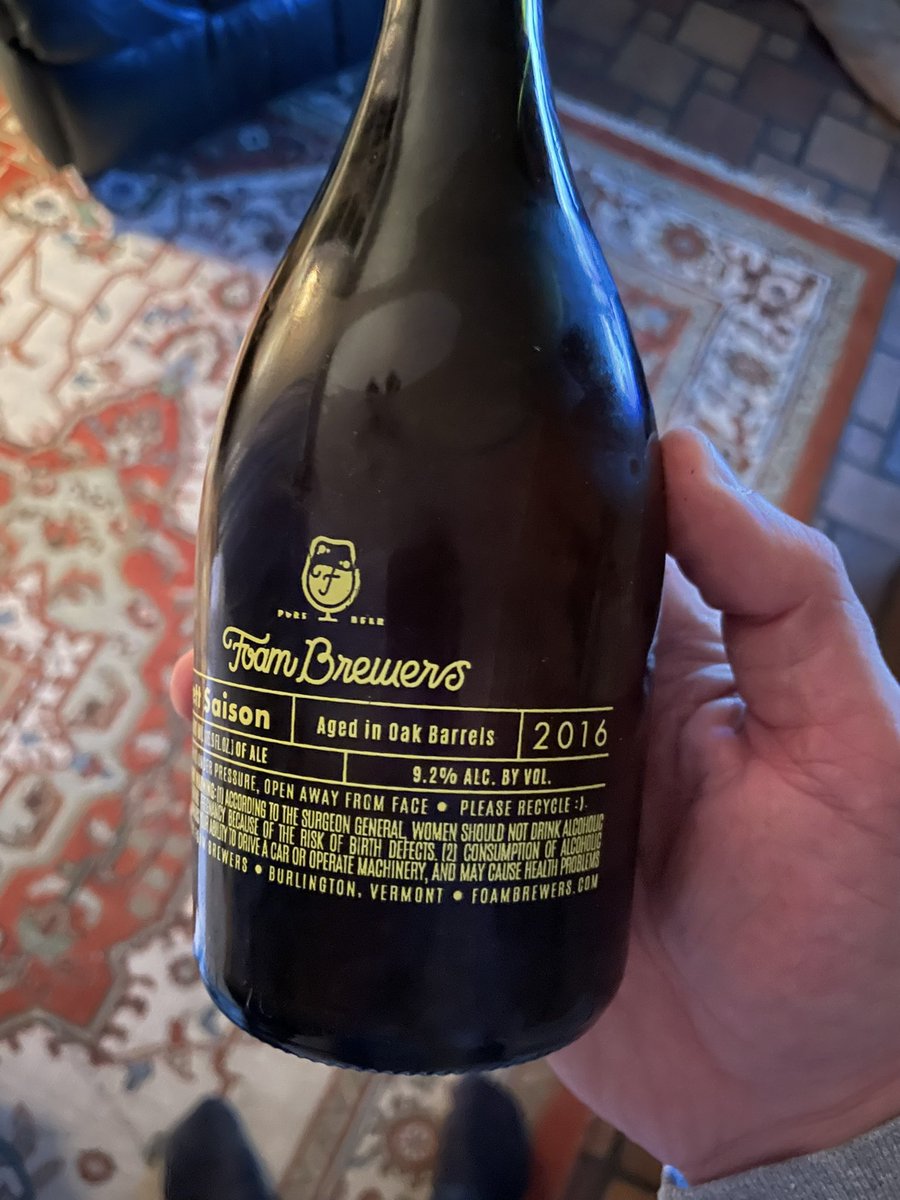 yolobarolo1's tweet photo. Different bubbles this year. Happy New Year! https://t.co/ShrXMNntjH