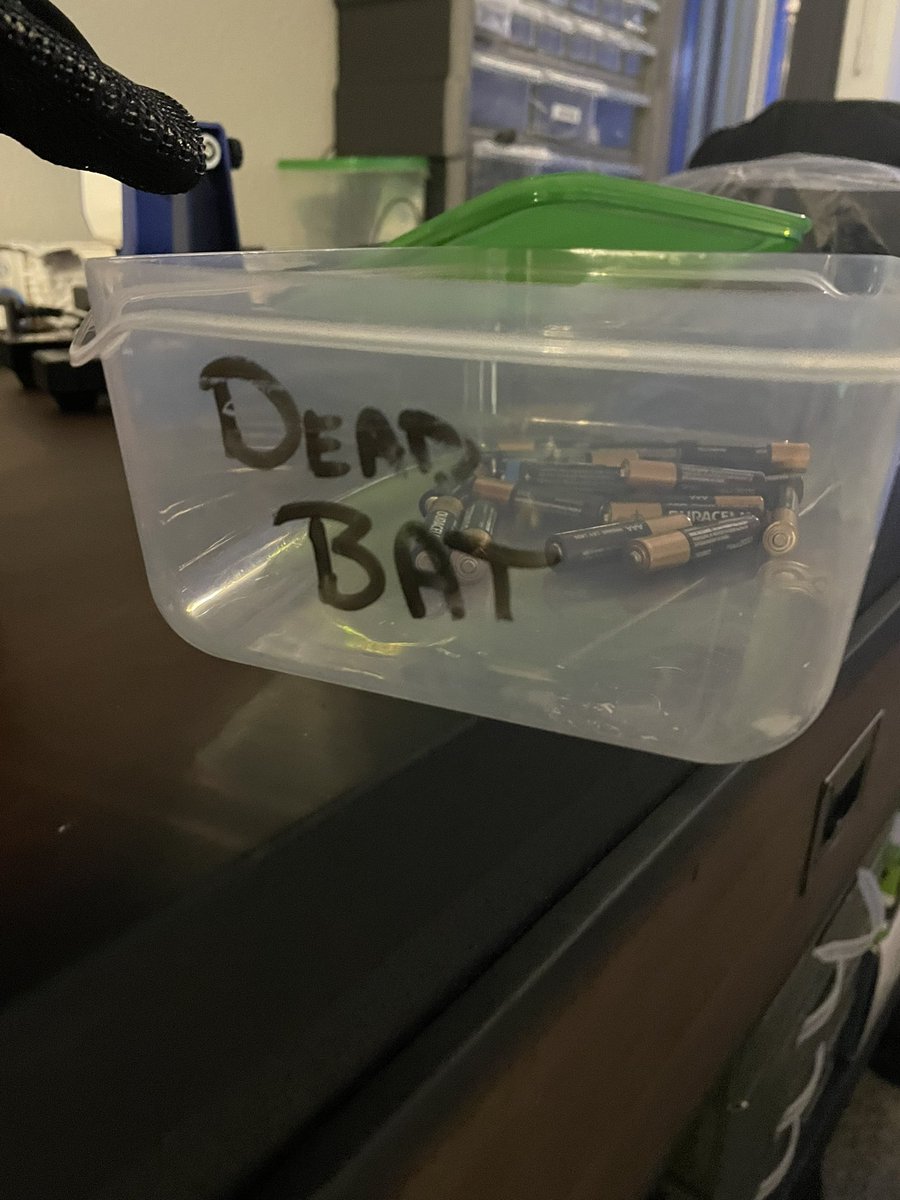 SuddenlySpoons's tweet photo. Guys I have a great idea for a prank https://t.co/Pm0kxbHlch
