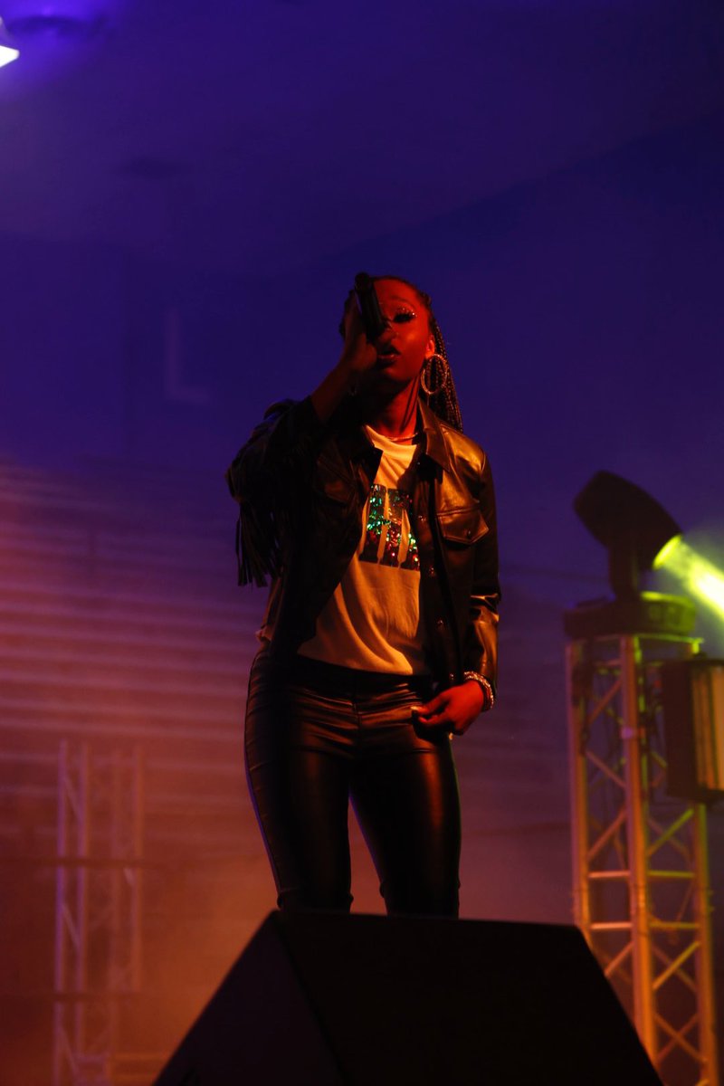 maleahofthedawn's tweet image. 2021 I… 
- Created consistently 
- Entered the #tinydeskcontest 
- Released my first song in two years 
- Won a talent show 
- Opened for Flo Milli &amp;amp; Lil Durk during Homecoming  
- Completed an internship
 
Beyond Grateful 🤎