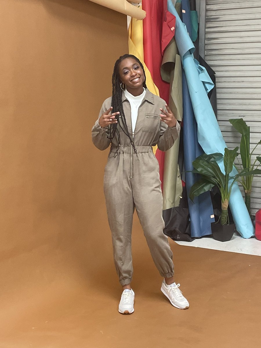 maleahofthedawn's tweet image. 2021 I… 
- Created consistently 
- Entered the #tinydeskcontest 
- Released my first song in two years 
- Won a talent show 
- Opened for Flo Milli &amp;amp; Lil Durk during Homecoming  
- Completed an internship
 
Beyond Grateful 🤎