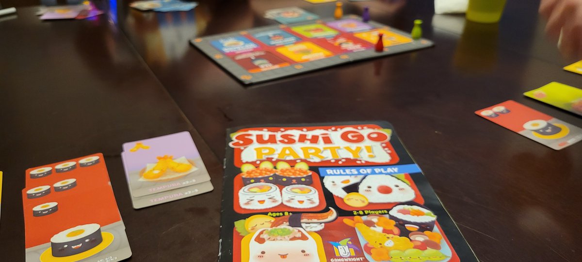 sarahandersen82's tweet photo. When your 9 year old and 13 year old want to stay up 'til midnight but they're bored... @gamewright #sushigo #sushigoparty #gamenight #isitmidnightyet https://t.co/ruRBQSlfmc