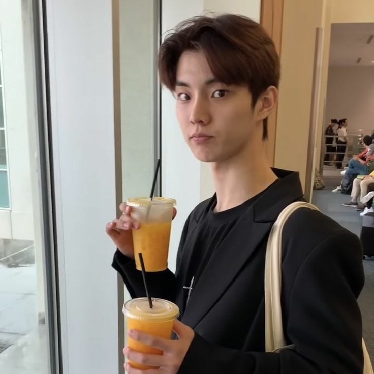 dolljcm's tweet photo. boyfriend pics https://t.co/RjUQLj0nUc