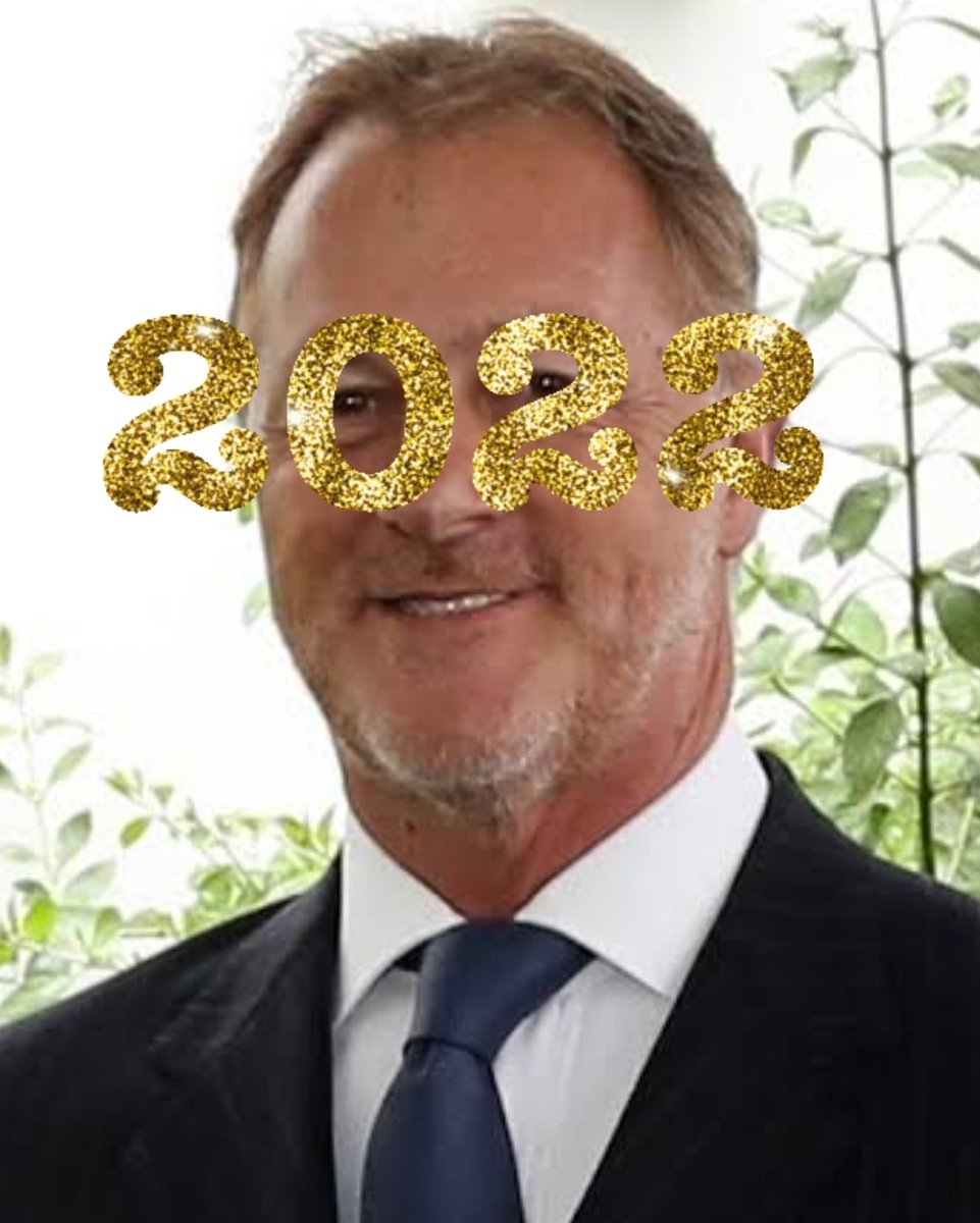 danegamez's tweet photo. Comparte este Muñoz de la suerte para un 2022 donde no tengas que hacer ni mierda pero igual te caiga plata todos los meses. https://t.co/GyGBwaWyLc