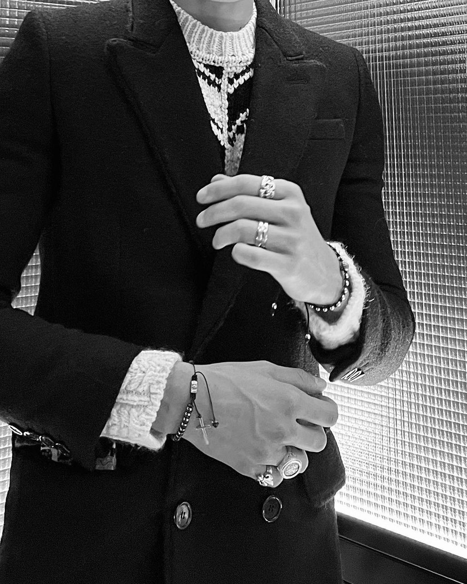 ivanskxxi's tweet photo. ⠀
⠀
⠀⠀⠀ ʾ  🍾  ˖  ࣪   03:29   :  ℱelız   𝒜no   𝒩ovo  !

⠀⠀⠀⠀⠀⠀ https://t.co/1dK6lvBlm3