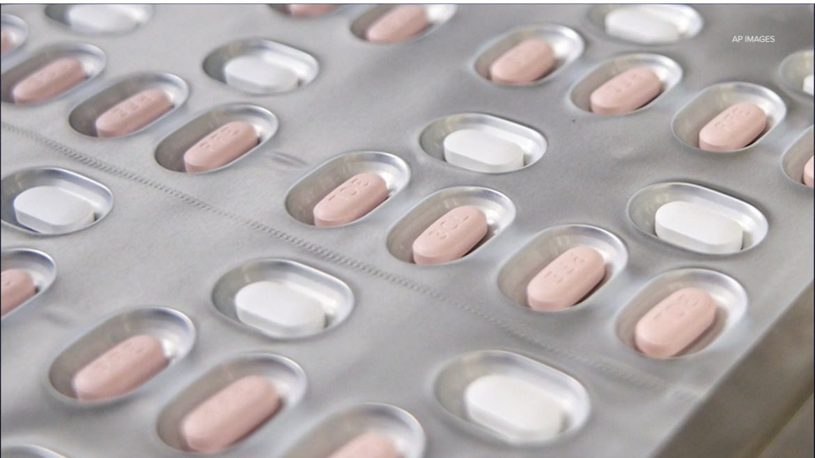 Merck, Pfizer COVID-19 pills now available.

COVID antiviral medications from Merck (Molnupiravir) and Pfizer (Paxlovid).

FDA has granted use authorization to 2 antiviral drugs: Molnupiravir (from Merck) and Paxlovid (from Pfizer).

gardeniapharmacy.com/covid-19-oral-…