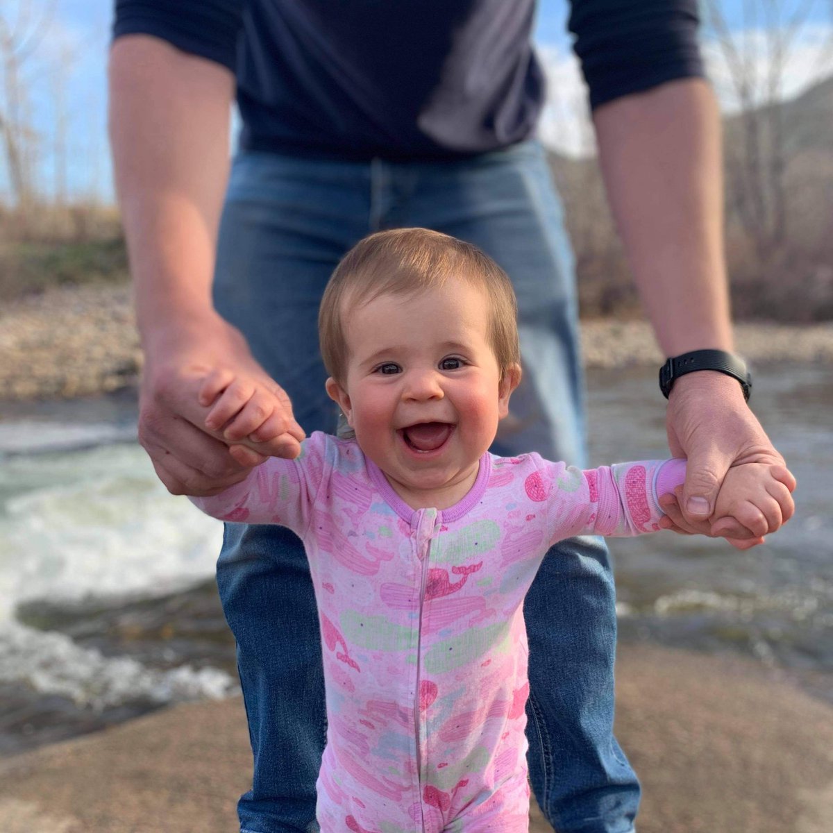 TheKenjammin's tweet photo. It's fun looking back through photos of 2021 and seeing how much Iris has grown. I often get caught up in what we think we've missed out on because of COVID, and this was a nice reminder of all the fun our little family had in our bubble. #MerryChristmas #HappyHolidays https://t.co/TEeaOdSoGG