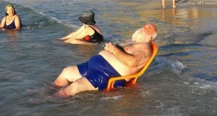 marspenny69oo's tweet photo. Flights have been canceled. 🤣🤣🤣🤣🤣🤣 #imdyin https://t.co/LlqABqNpDy