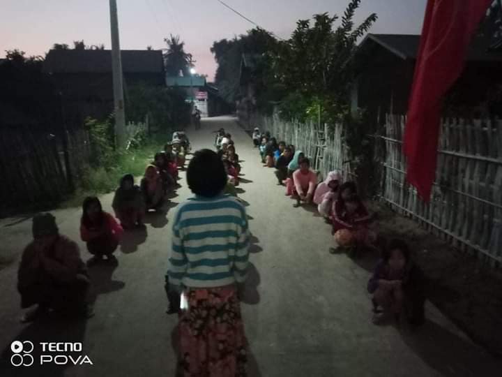 Nora_Khon's tweet photo. At the dawn of December 25, the people of Being Nwe Chaung village in Yinmarbin township continued 252nd anti-military strike despite cold weather.

#PropagandaOfWorld 
#Dec25Coup  
#WhatsHappeningInMyanmar https://t.co/sr8aP9RyDF