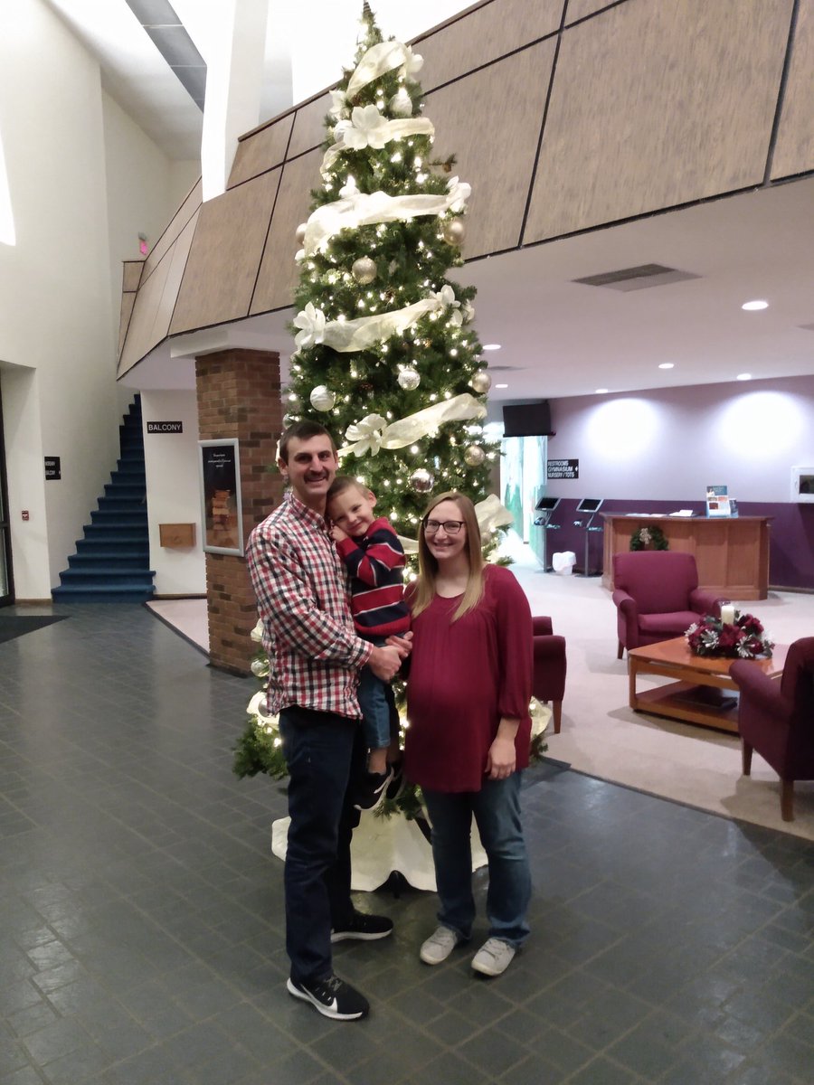 jkhindall64's tweet photo. Merry Christmas from my family to yours. #GoDefiance #BeatNapoleon https://t.co/tPnbl3h7G8
