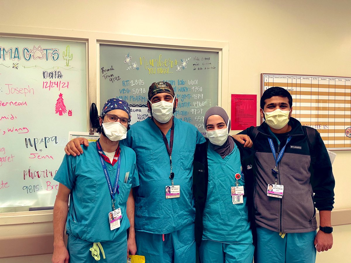 Topknife's tweet photo. #ChristmasEve and #Christmas are such special days regardless of your religion.  Often you will find many of our Jewish /Hindu / Muslim colleagues covering the hospital for those that this holiday has meaning 

For the gift of TIME is the best gift 

#TeamMuslim @AZTraumaCats https://t.co/iQvYjL5y82