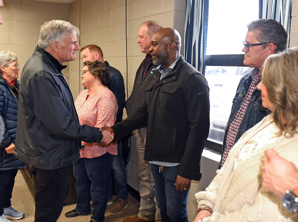 Franklin Graham tweet media