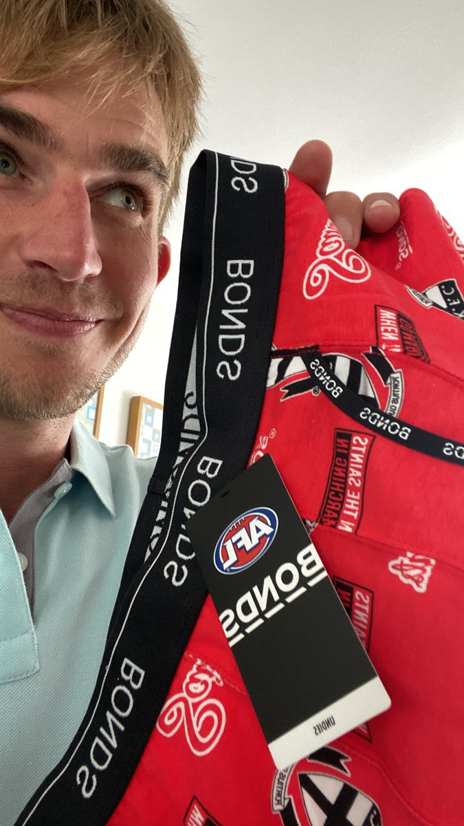 owrangle's tweet photo. I may have a complex about supporting @stkildafc but I will wear the underwear #goodhaul https://t.co/negOFXRqsE