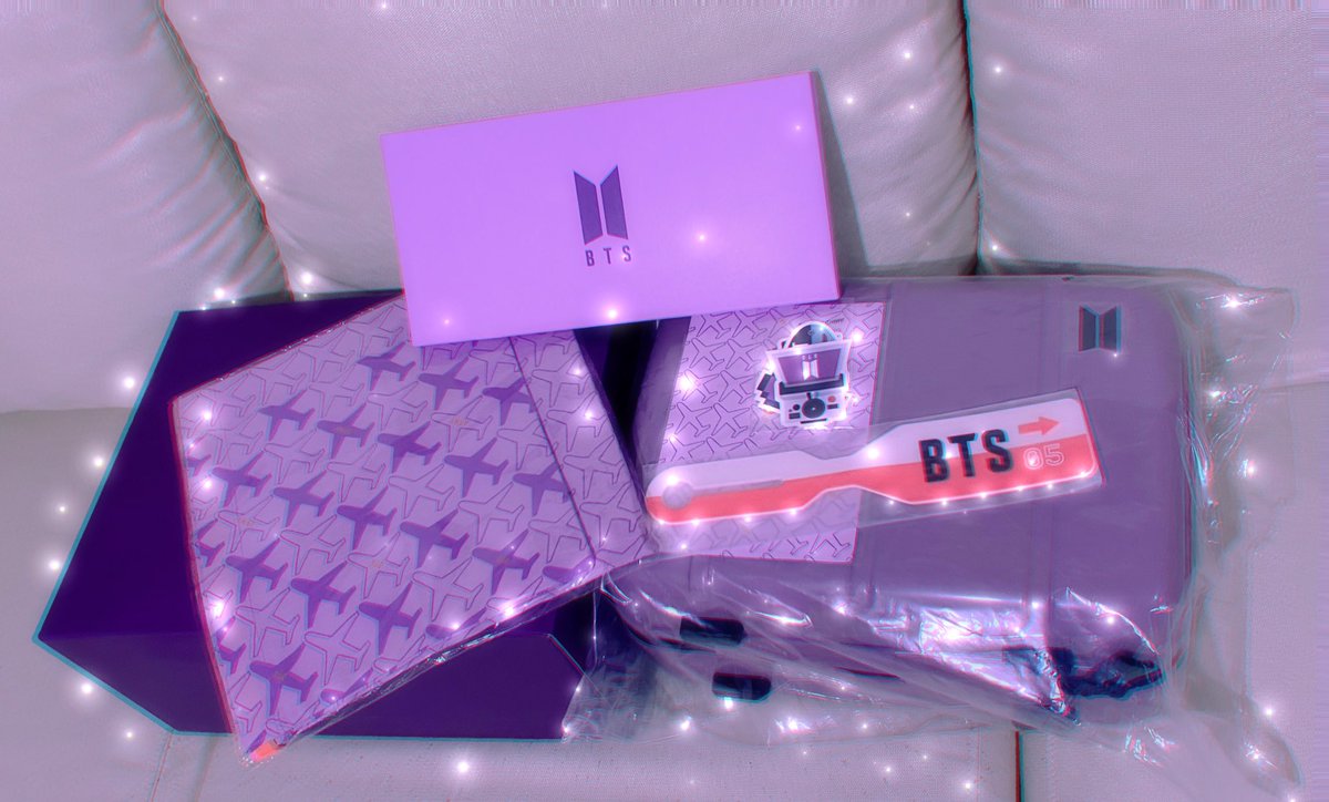 PowderPaengo's tweet photo. น้องมาถึงอย่างปลอดภัยน้า 
#ppรีวิ้ว #merchbox5 
💜💜💜💜💜💜💜💜💜💜💜💜💜 https://t.co/VZsMJA8xaV