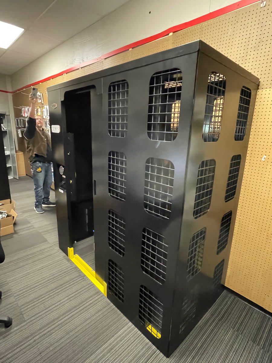 Cages4LLC's tweet photo. Small format cages offering BIG asset protection support! https://t.co/ptjdTctwml