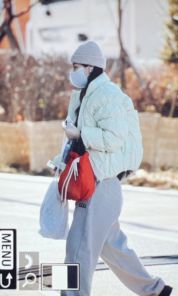 Blue Moon tweet media