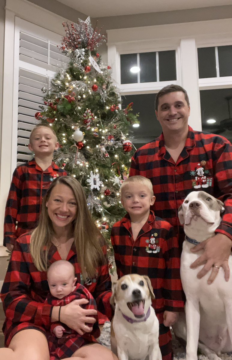 janabiery's tweet photo. Merry Christmas! https://t.co/i7ozONhI75