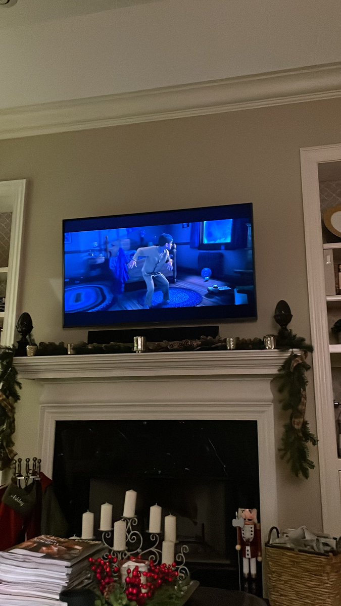 MikeShimberg's tweet photo. @tomhanks every Christmas Eve my kids still want to watch and they are 20 &amp; 18! Thanks for such a great classic! https://t.co/xj8JqxcN7g