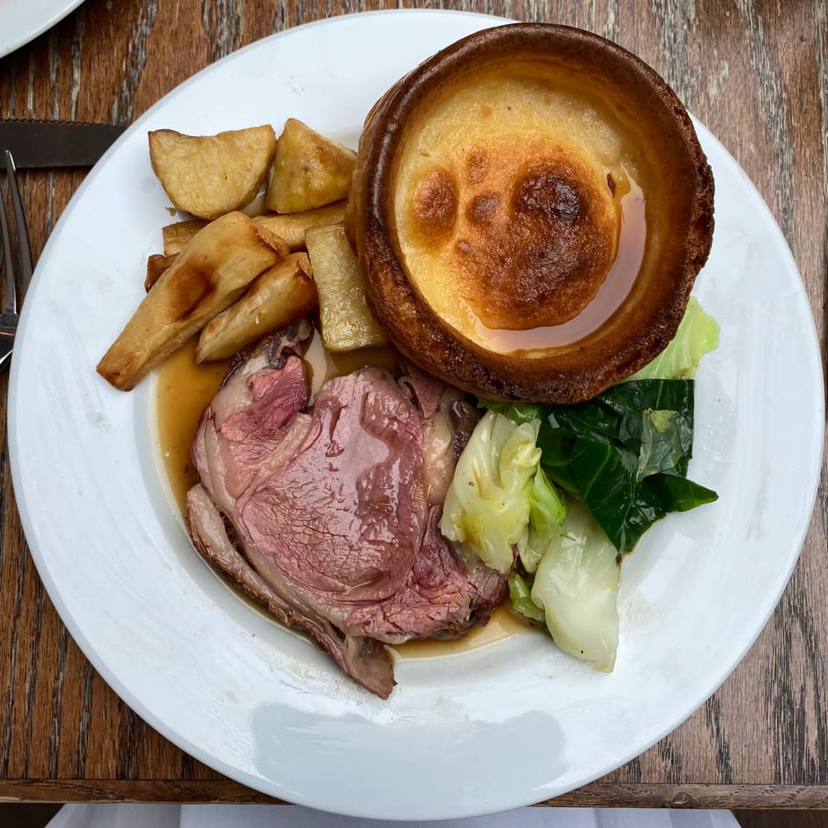 heardgoodtweets's tweet photo. Our first post is live! We visited Hereford Road for a roast dinner. You can find our thoughts over at our blog, which is under our bio! https://t.co/cIvtOHaSXJ