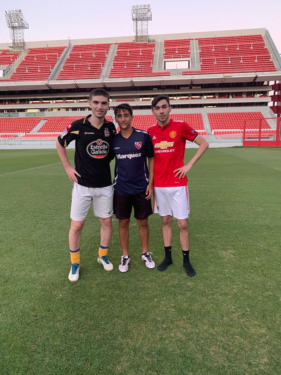 <a href="/VillaVagon/">Villa Vagon</a> y <a href="/BochiniOficial/">Bochini</a> son familia , felices fiestas ♥️⚫⚪

<a href="/abcgatito13/">abcgatito</a> <a href="/BautigabrielPsn/">Bautigabriel</a> <a href="/GuidoVagon/">Guido Vagon</a> 🥰