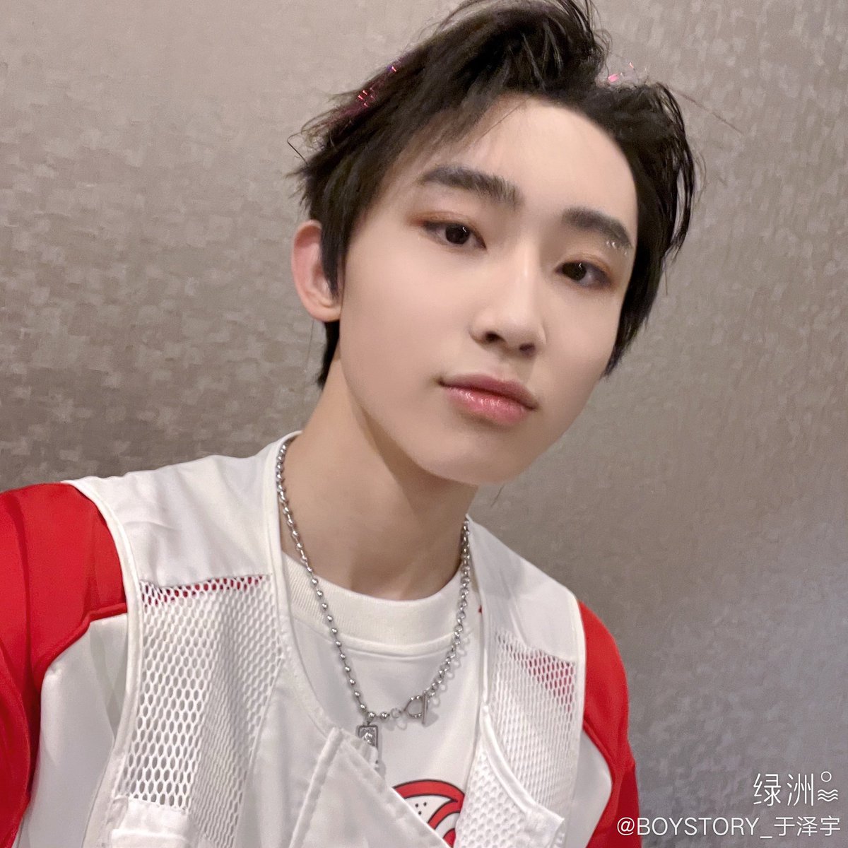 ren_gouyu's tweet photo. #Weibo_update
•
#zeyu 
I thought it was a bland birthday because you guys made me very warm
 Thank you mom for bringing me into this loving world. For your hard work, mom
 Hello, 16-year-old Yu Zeyu, happy birthday
#boystory #yuzeyu #zeyu #HappybirthdayZEYU https://t.co/uV6dBDxYi1