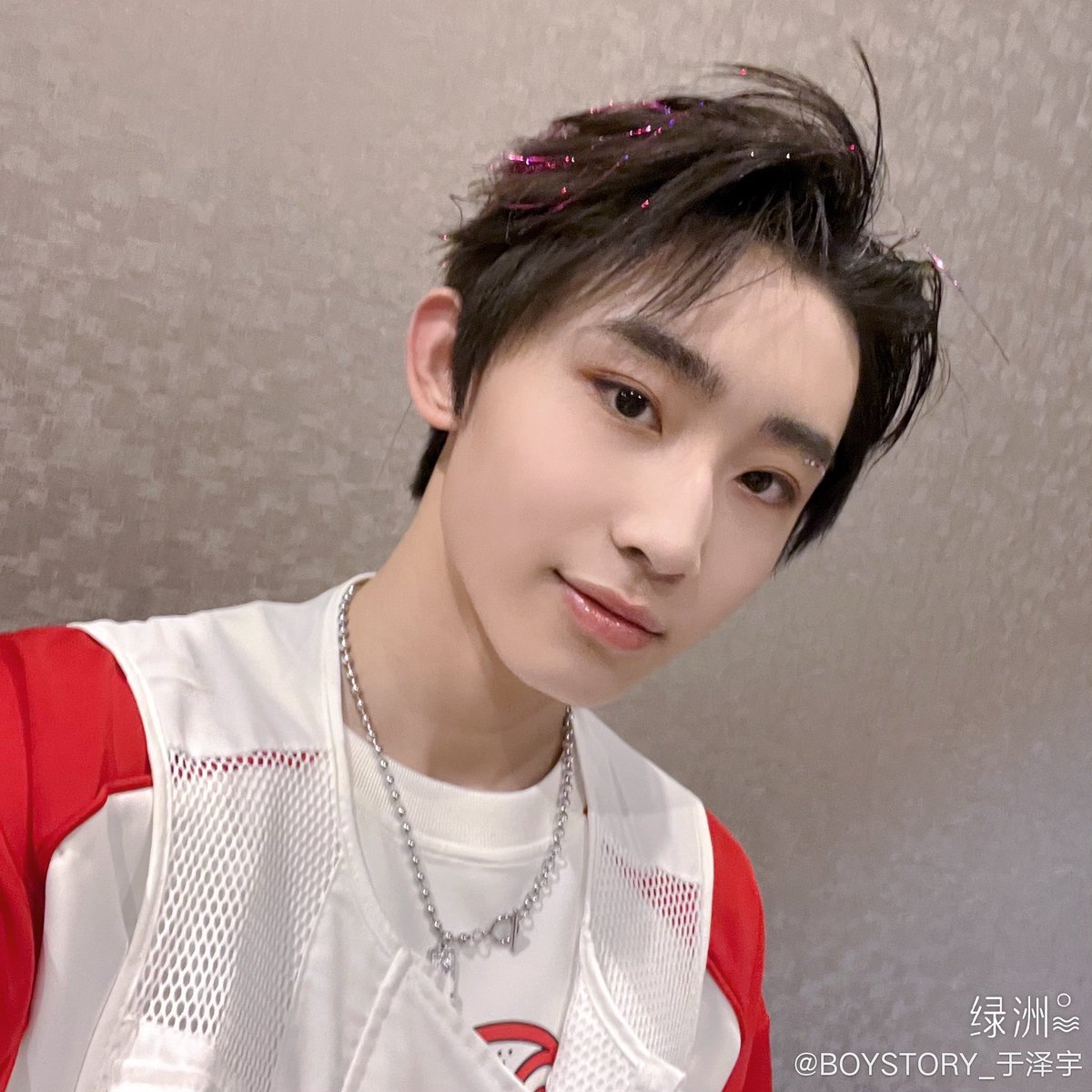 ren_gouyu's tweet photo. #Weibo_update
•
#zeyu 
I thought it was a bland birthday because you guys made me very warm
 Thank you mom for bringing me into this loving world. For your hard work, mom
 Hello, 16-year-old Yu Zeyu, happy birthday
#boystory #yuzeyu #zeyu #HappybirthdayZEYU https://t.co/uV6dBDxYi1