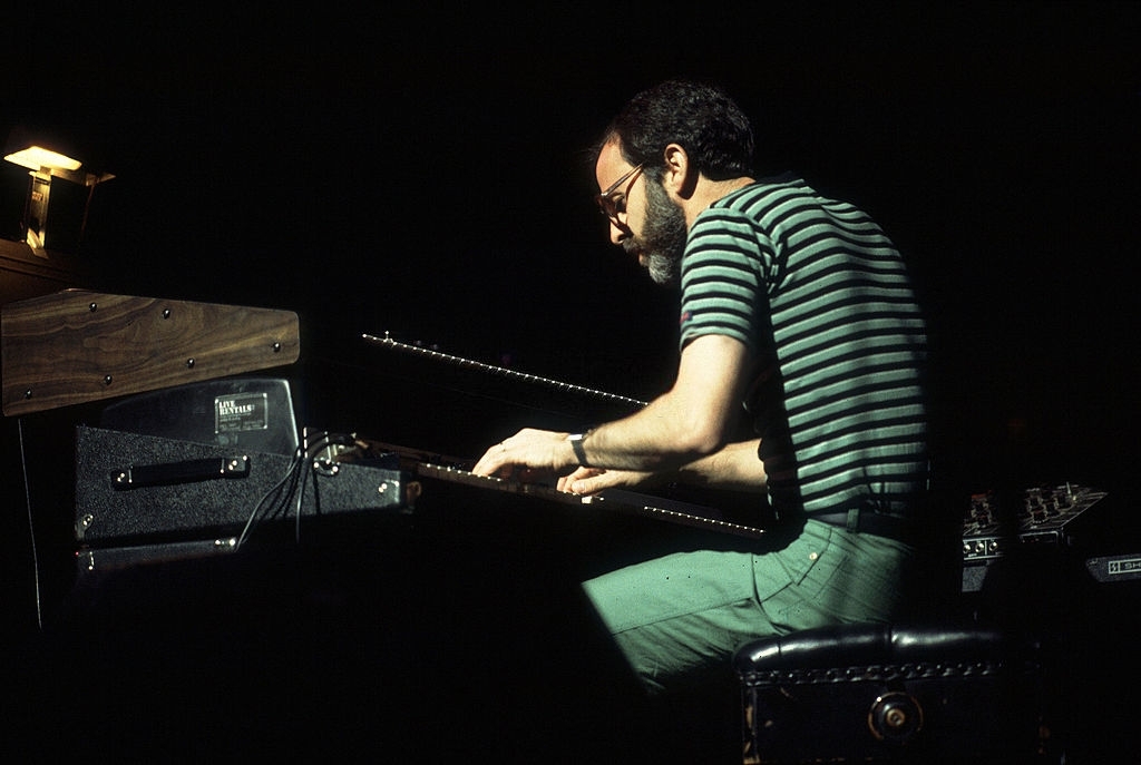 Happy Birthday to Bob James who turns 82 years young today - pictured here performing in Chicago, Illinois, 1981 