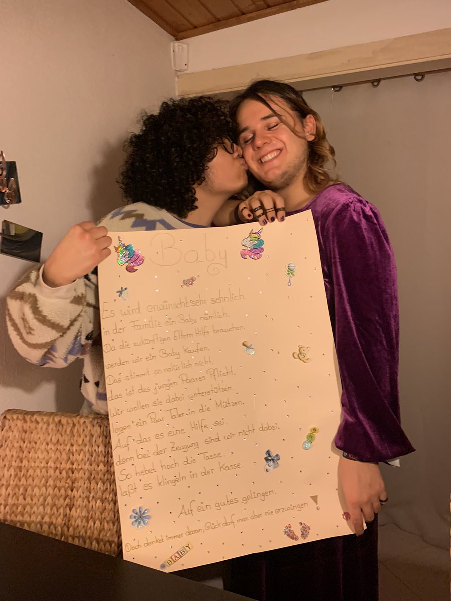 mrcockzero's tweet image. this christmas santa brought us the chance to have a baby!!! my partner's amazingly generous parents donated/gifted us half of the costs of my egg harvesting which with my savings and the gfm donations gets us to our goal ❤️🥰 i'm so happy!!! #transparents #transfamily