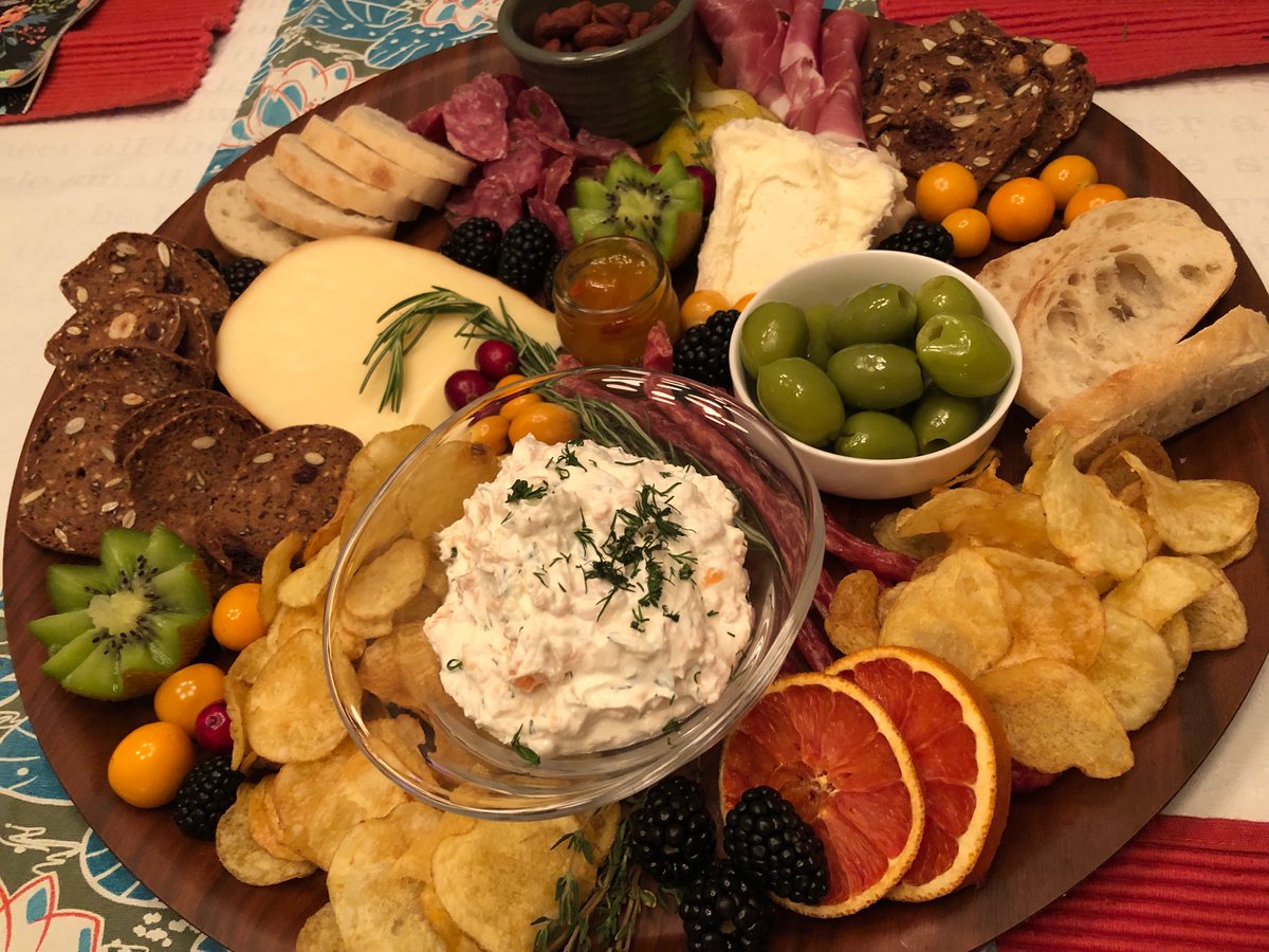 Cheese is not cancelled and so we’re rolling into Christmas like….#CharcuterieFun #MulledWine #MerryChristmas #StaySafe